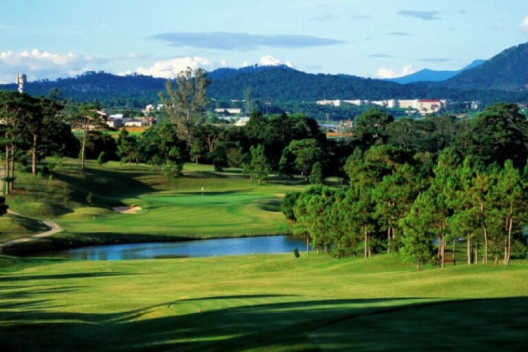 Dalat Palace Golf Club - FlightGolf