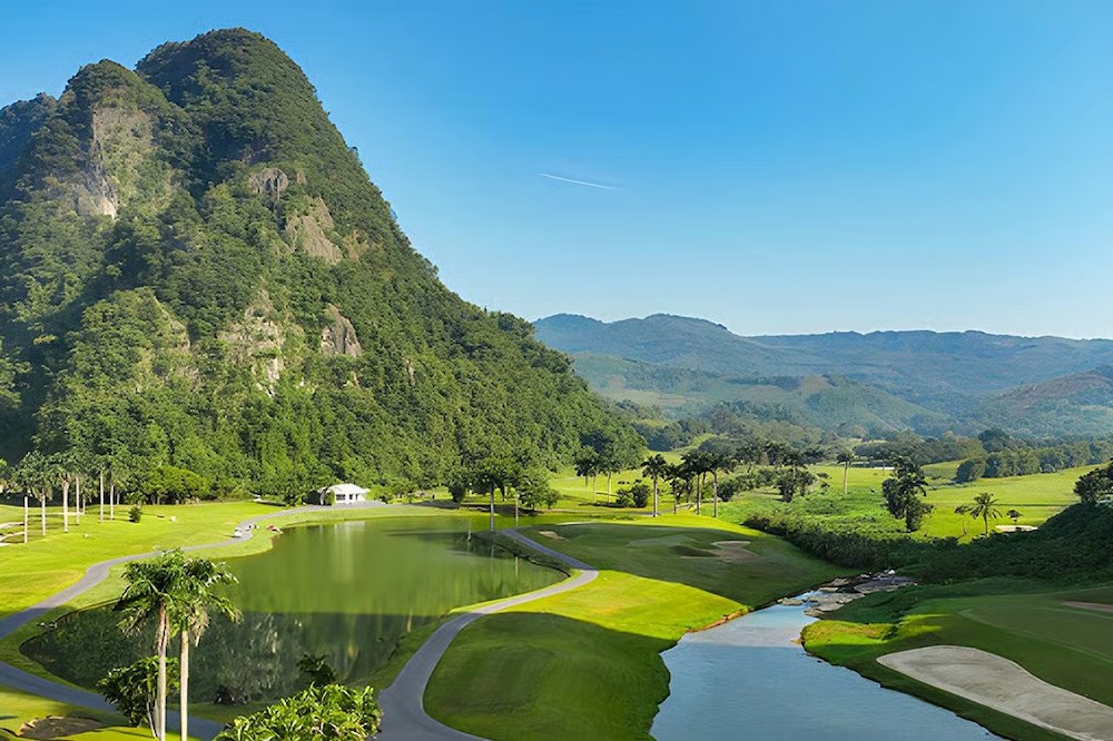 phoenix-golf-resort-champion-course