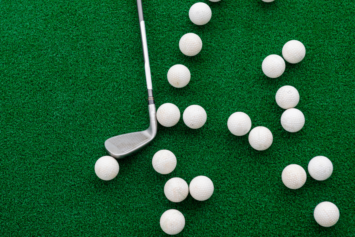 số lượng người lên sân vào mùa thu cao nên đây là dịp các teetime đẹp luôn khan hiếm