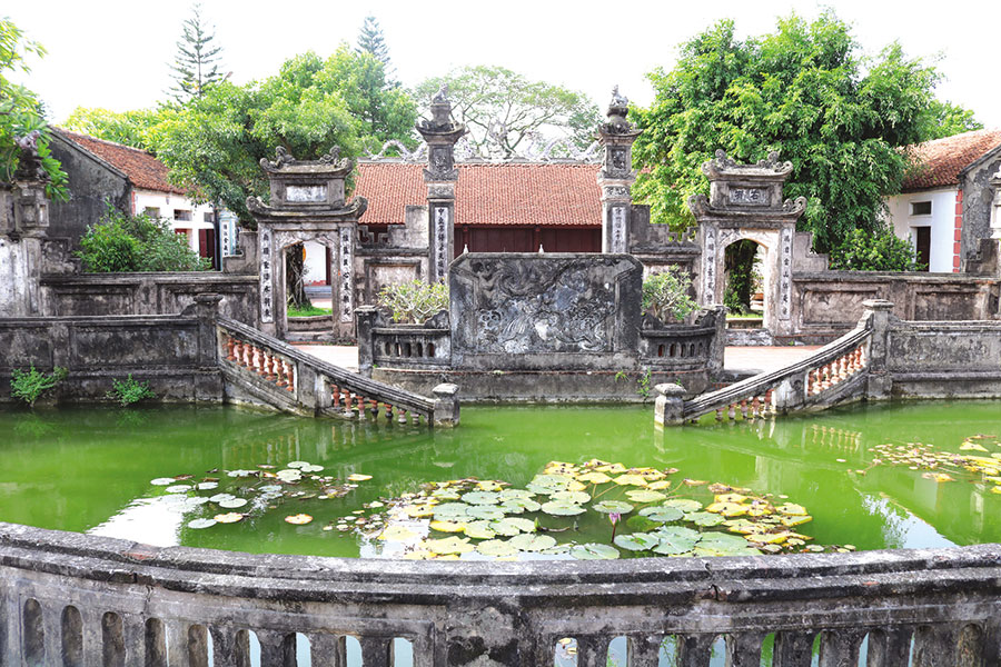 du-lich-lang-tranh-dong-ho-3