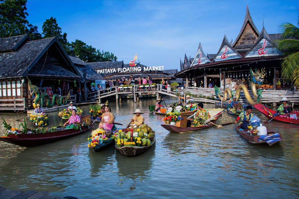 kinh-nghiem-du-lich-cho-noi-bon-mien-pattaya-1