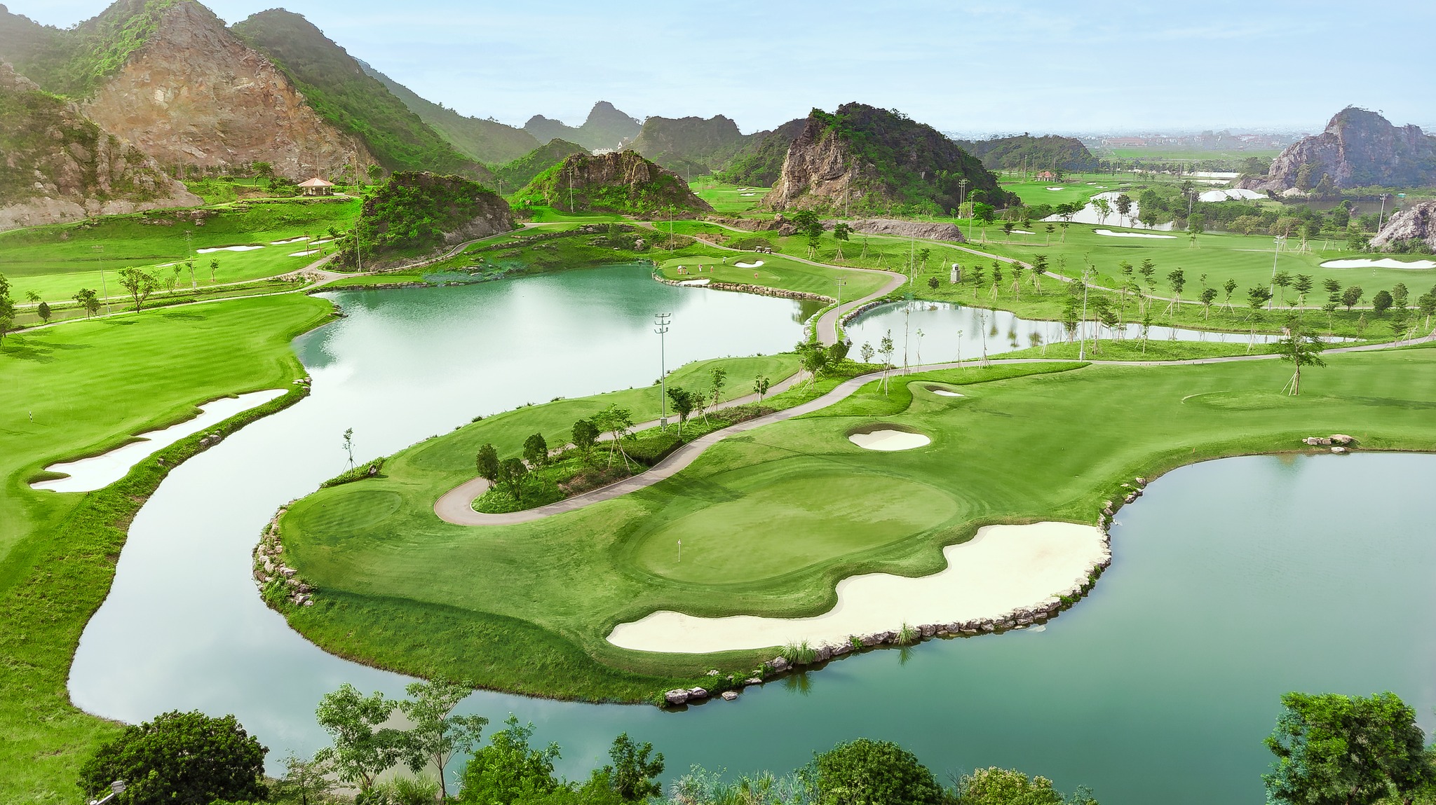 Combo Play & Stay Legend Valley Country Club


