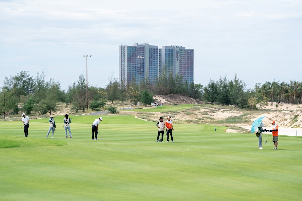 blue-diamond-golf-links